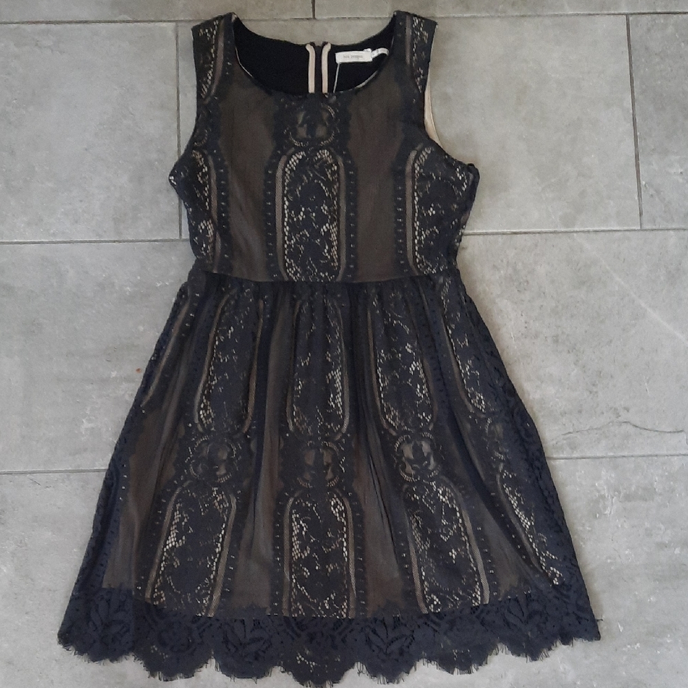 Blu Pepper Elegant Black Lace Dress